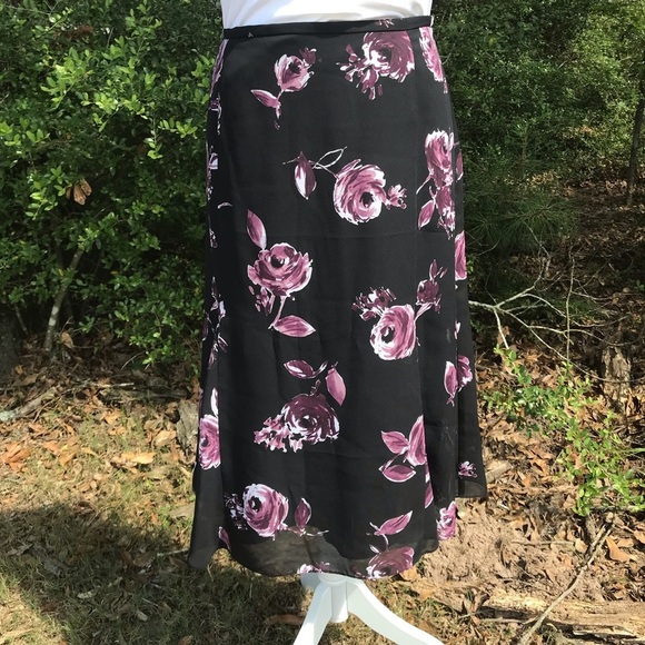 Ann Taylor Factory Floral Skirt NWT Size 12 - Picture 3 of 6